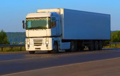 İzmir ile Çal Arası Öğrenci Eşyası Taşıma